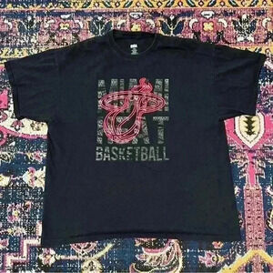 Miami Heat NBA Basketball Men’s Adidas Black T-Shirt 2XL‎ Good Condition
